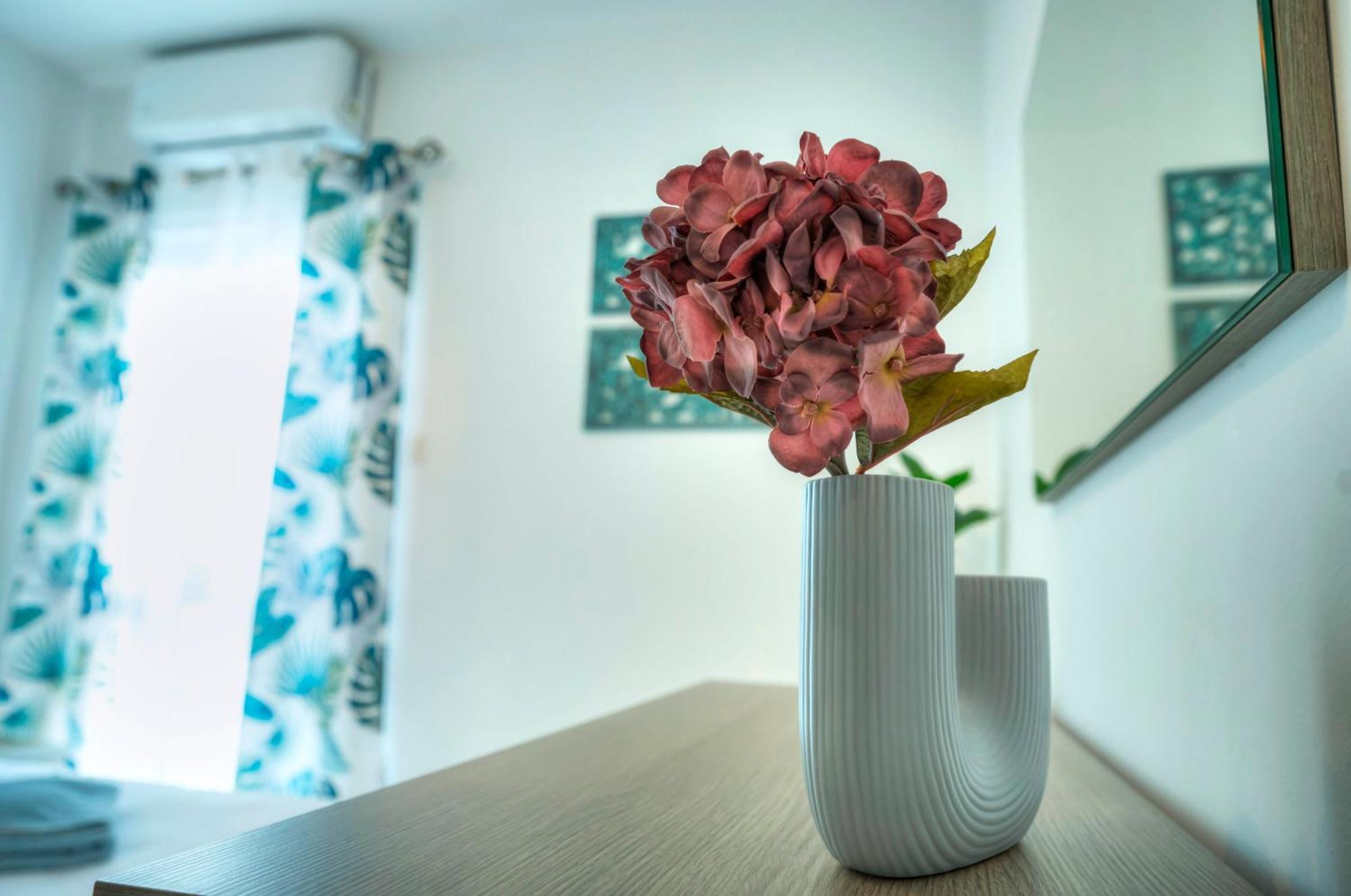 Modern, Large 3Bedroom, Spectacular Views Goslm-9 Sliema Eksteriør bilde